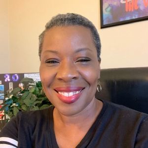 Meet your Posher, Bee